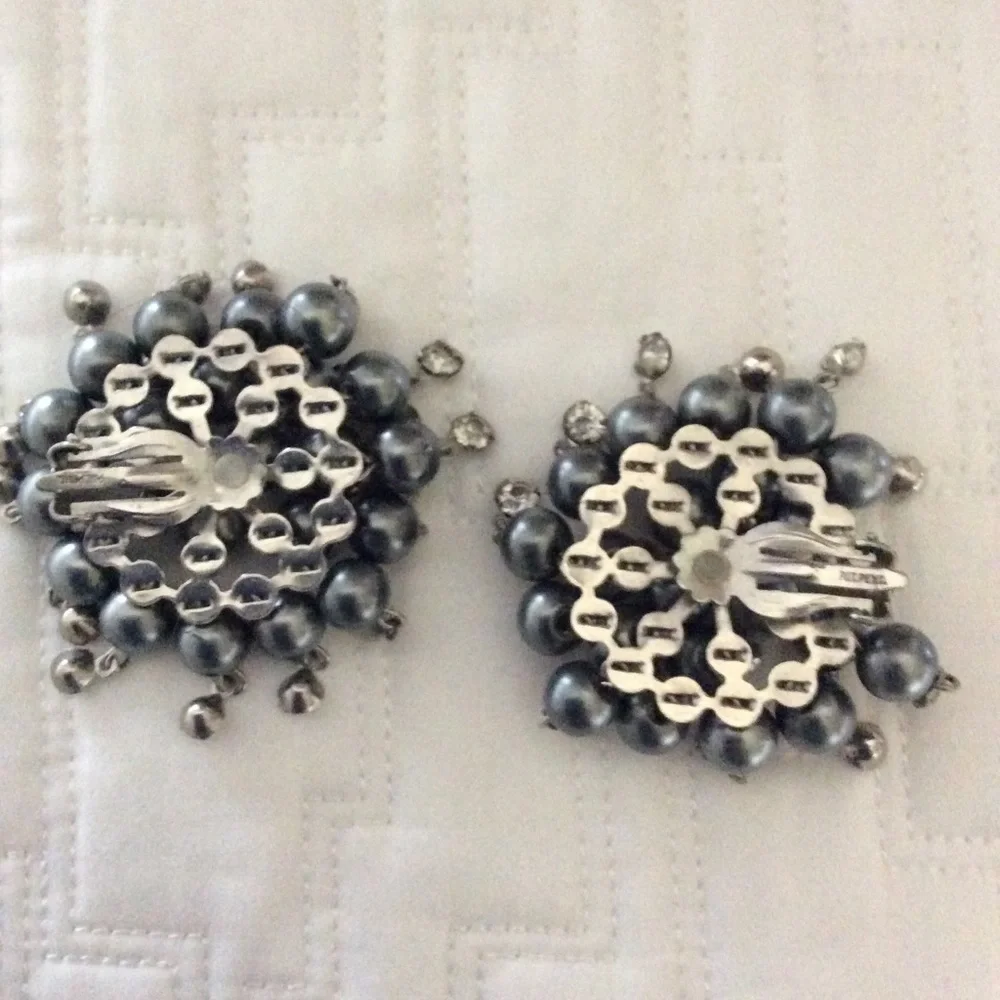 Vintage faux pearl and rhinestone earrings (clip)